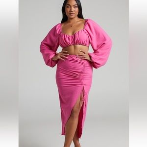 Shamir Balloon Sleeve Crop Top and Rushed Split Midi Skirt